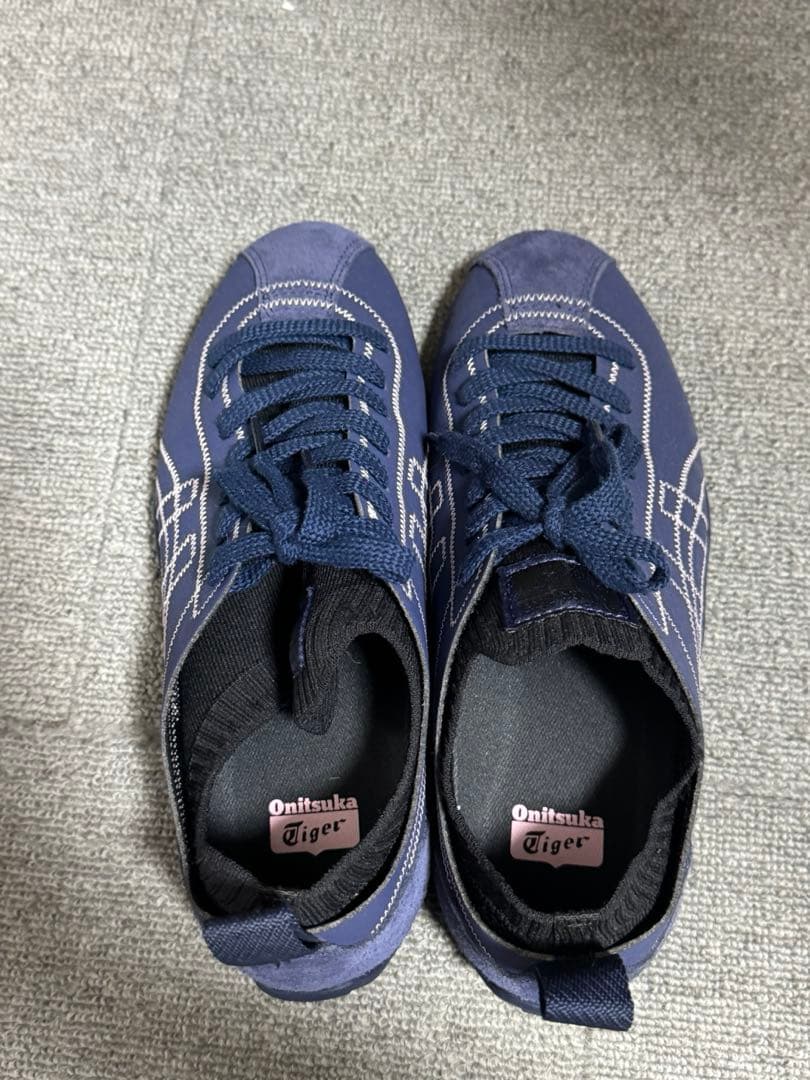 オニツカタイガー　スクロウ　美品　ネイビー