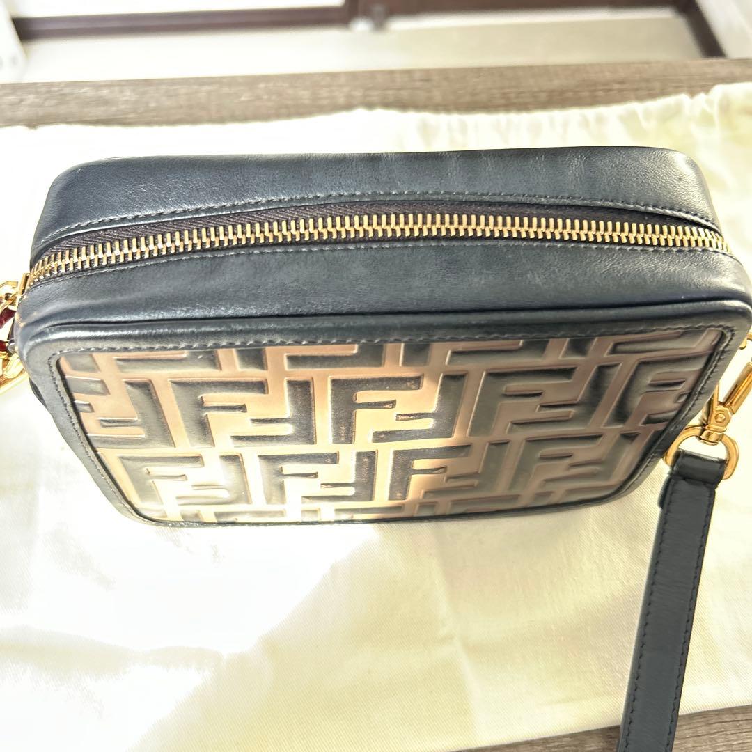 Fendi FFロゴ ショルダーバッグ