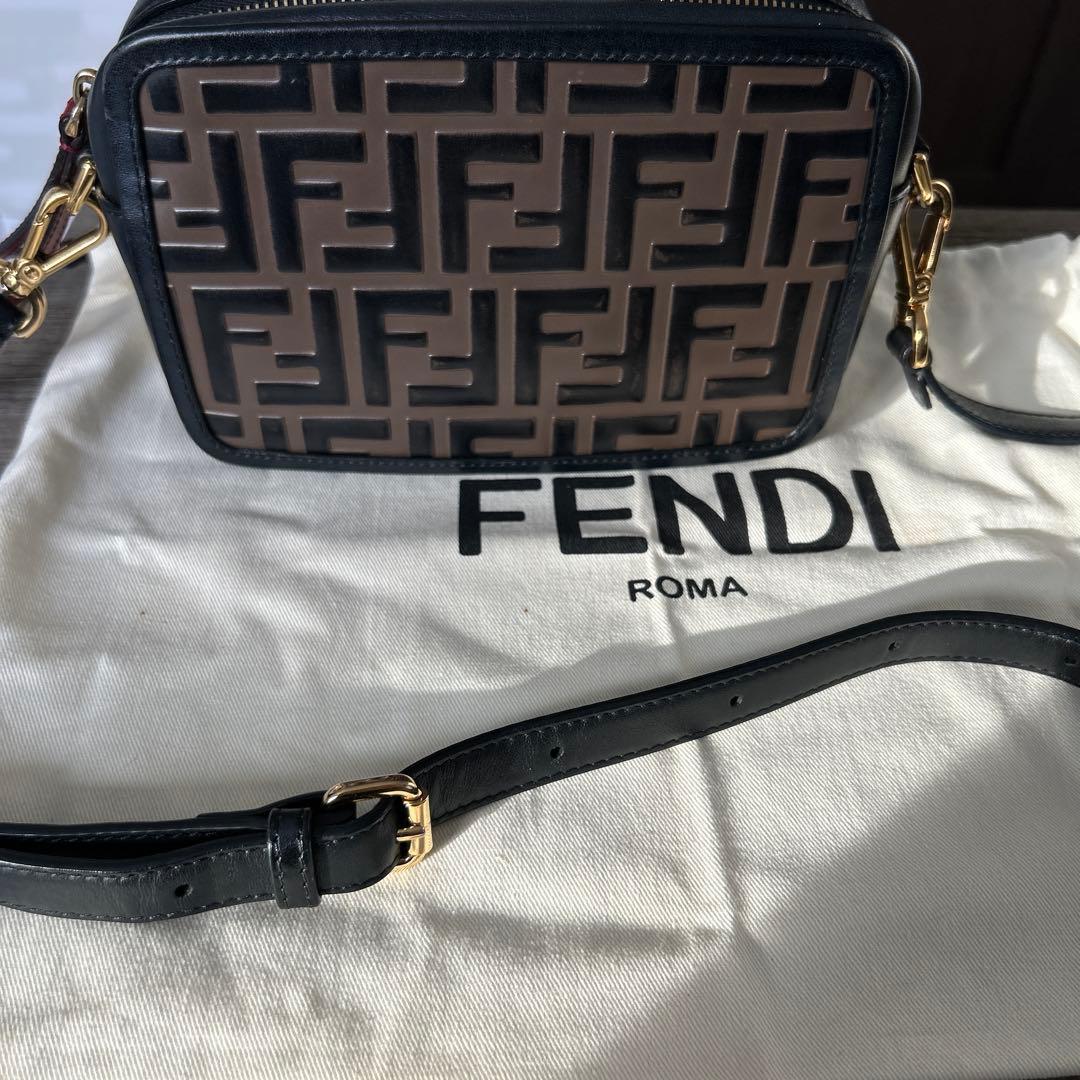 Fendi FFロゴ ショルダーバッグ