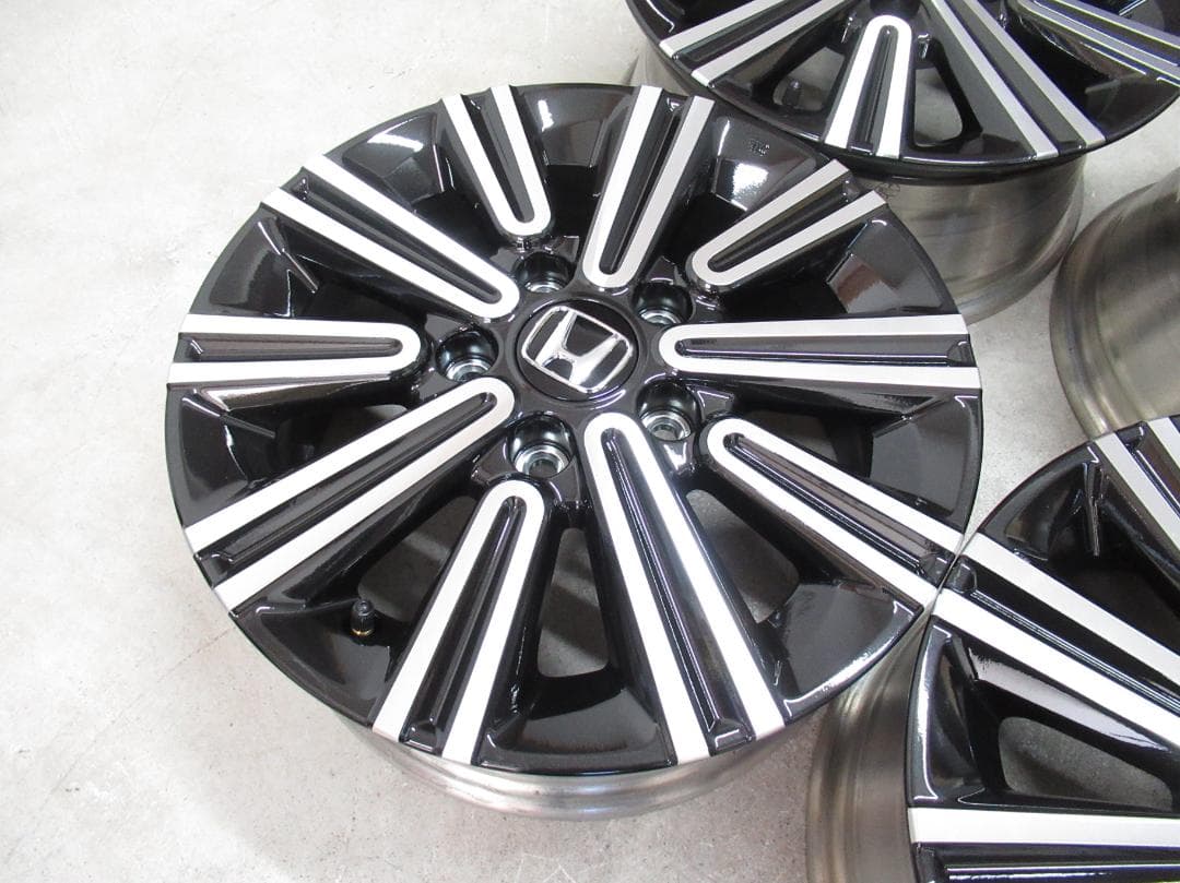 GT フリード 純正 アルミホイール　6J　+50　PCD 114.3　ホンダ