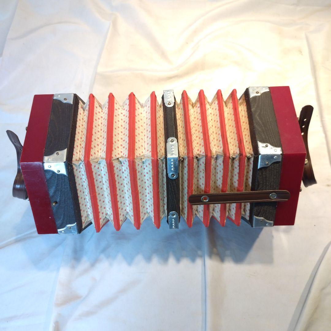 メーカー不明　楽器　コンサーティーナ　20ボタン　ビンテージ イタリア製