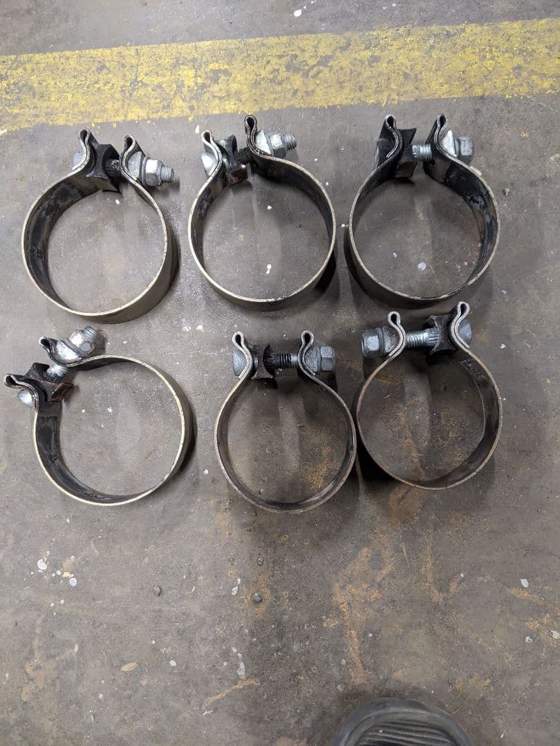 送料込み Flowmaster ダッジ チャレンジャー スキャットパック