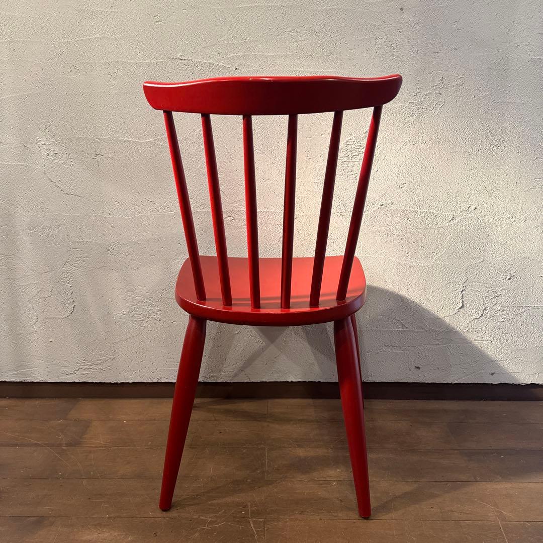 赤い木製チェア　【在庫処分価格】