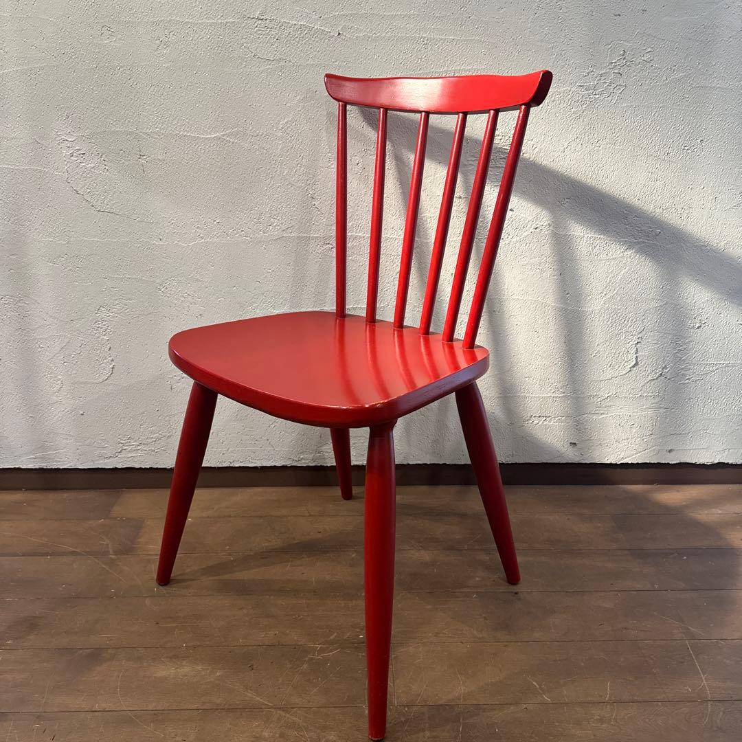 赤い木製チェア　【在庫処分価格】