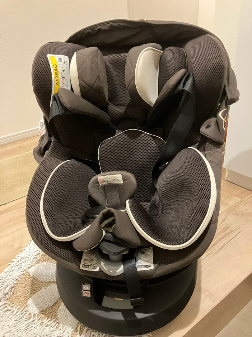 AILEBEBE KURUTTO 6i 車用チャイルドシート グレー