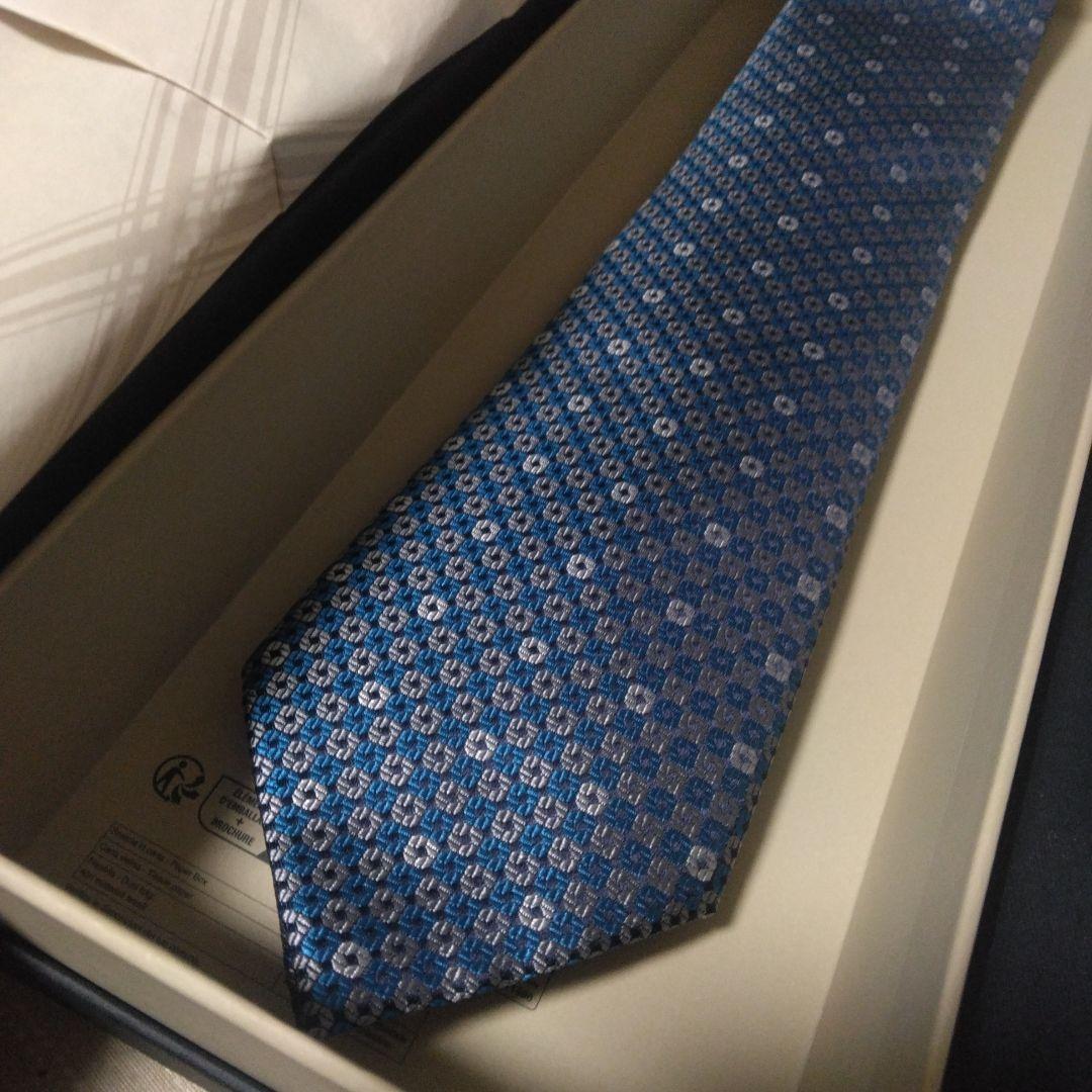 ss54000円の品　新品未使用　箱、ショッパー付き　Brioni