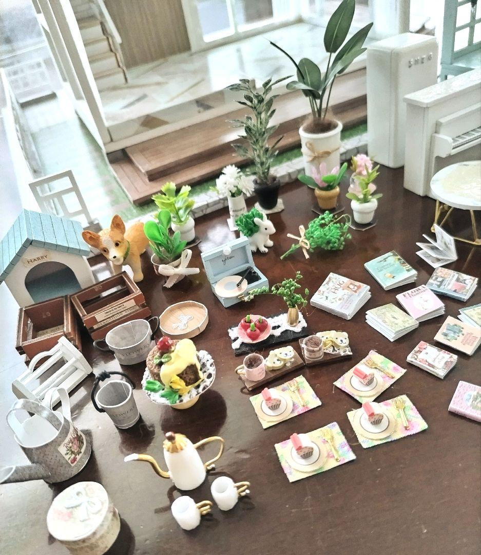 *完成品*ドールハウス 360度型 3階建て 屋上 プール オルゴール カバー付