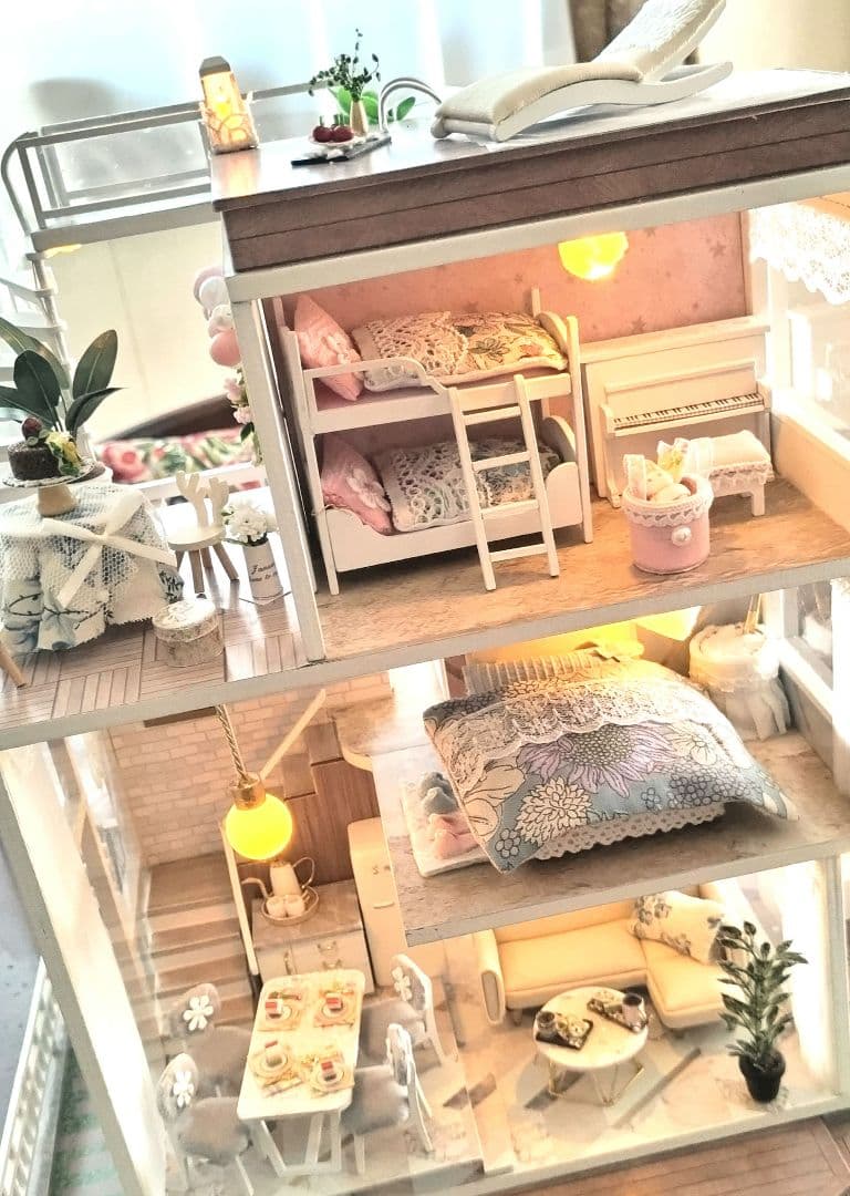 *完成品*ドールハウス 360度型 3階建て 屋上 プール オルゴール カバー付