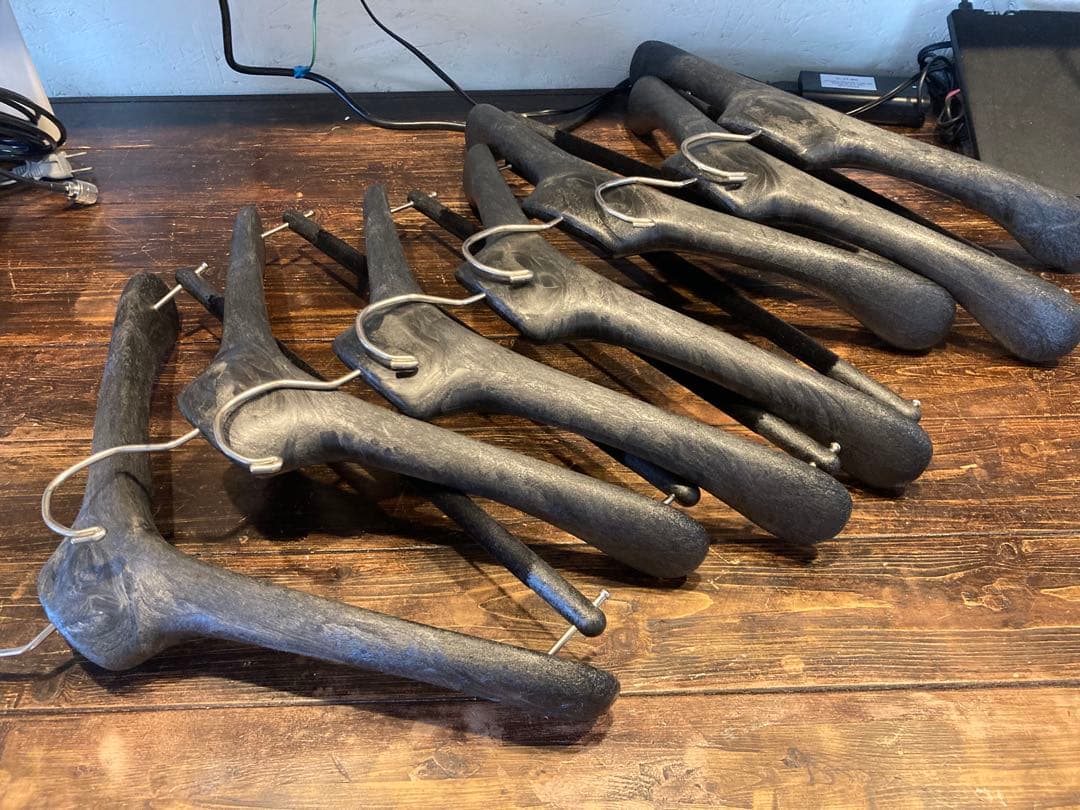 MAINETTI ハンガー ７本セット　サイズ43　ブラック