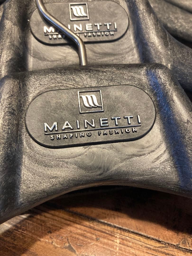 MAINETTI ハンガー ７本セット　サイズ43　ブラック