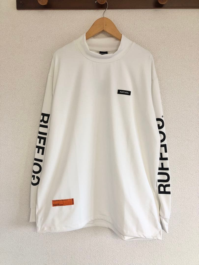 今期　ラフロッグ　RUFFLOG MOCK NECK ホワイト　サイズM