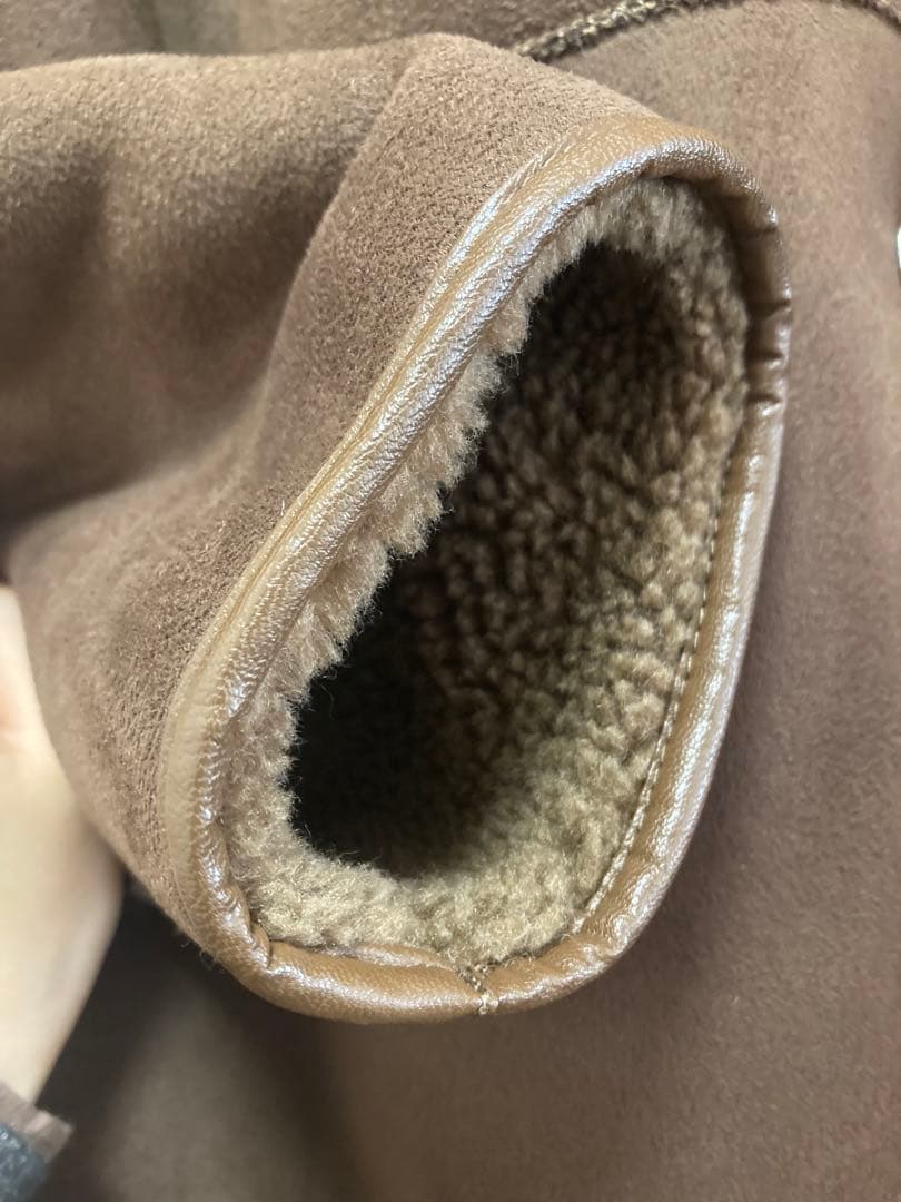 《美品》ビューティーアンドユース ボアフェイクムートン リバーシブルジャケット