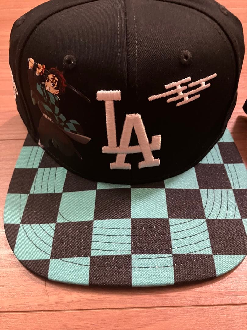 来場者限定鬼滅の刃 炭治郎×Dodgers ドジャース キャップ