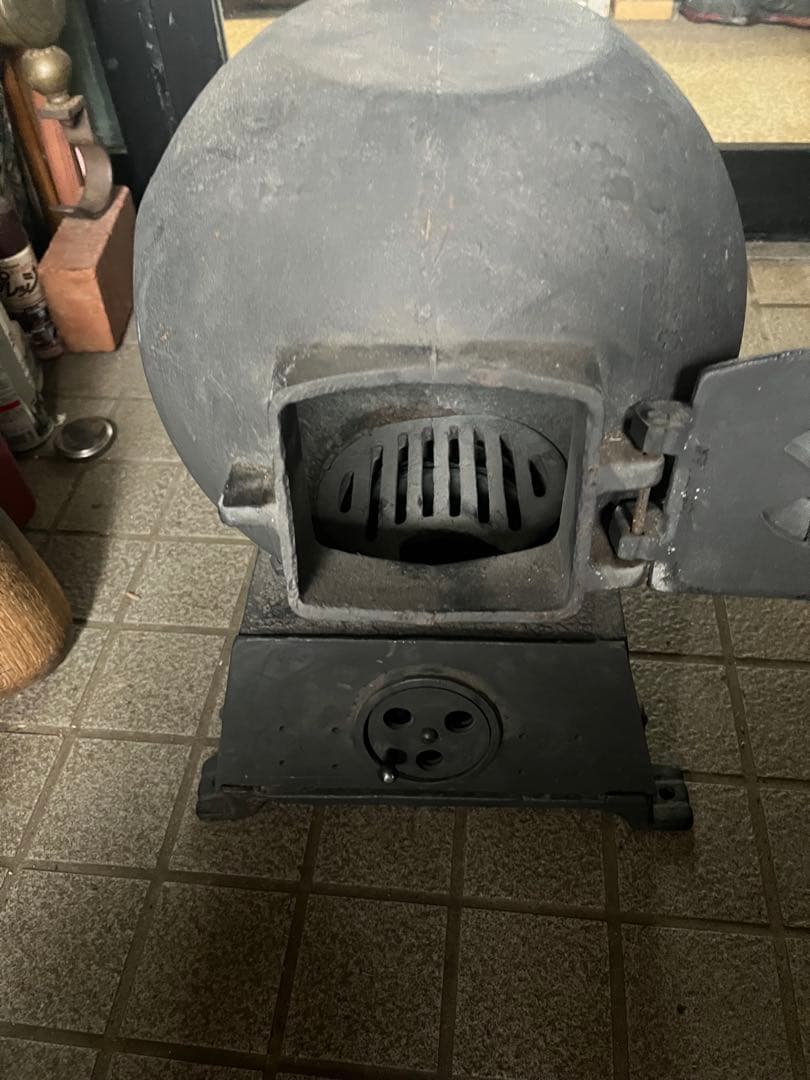haruです レトロ国鉄ダルマストーブ、 レトロダルマストーブ