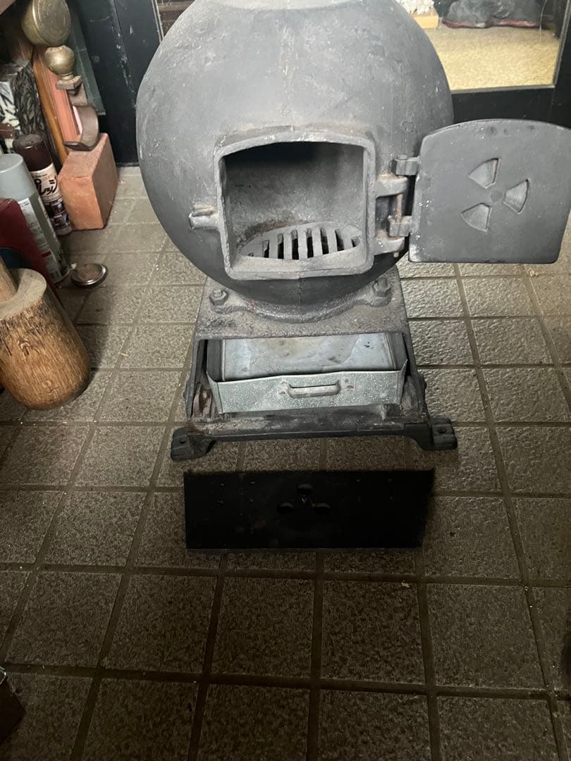 haruです レトロ国鉄ダルマストーブ、 レトロダルマストーブ