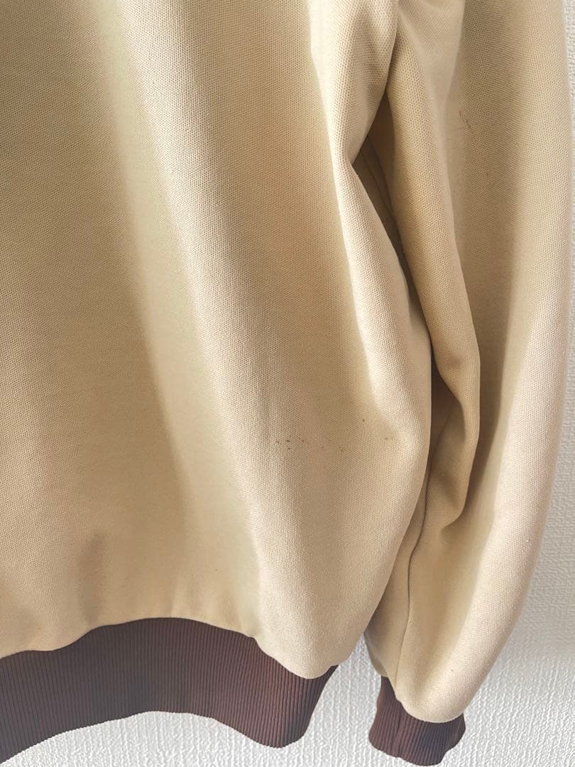 在原みゆ紀　adidas80’sデサント ジャージ ベージュ ブラウン