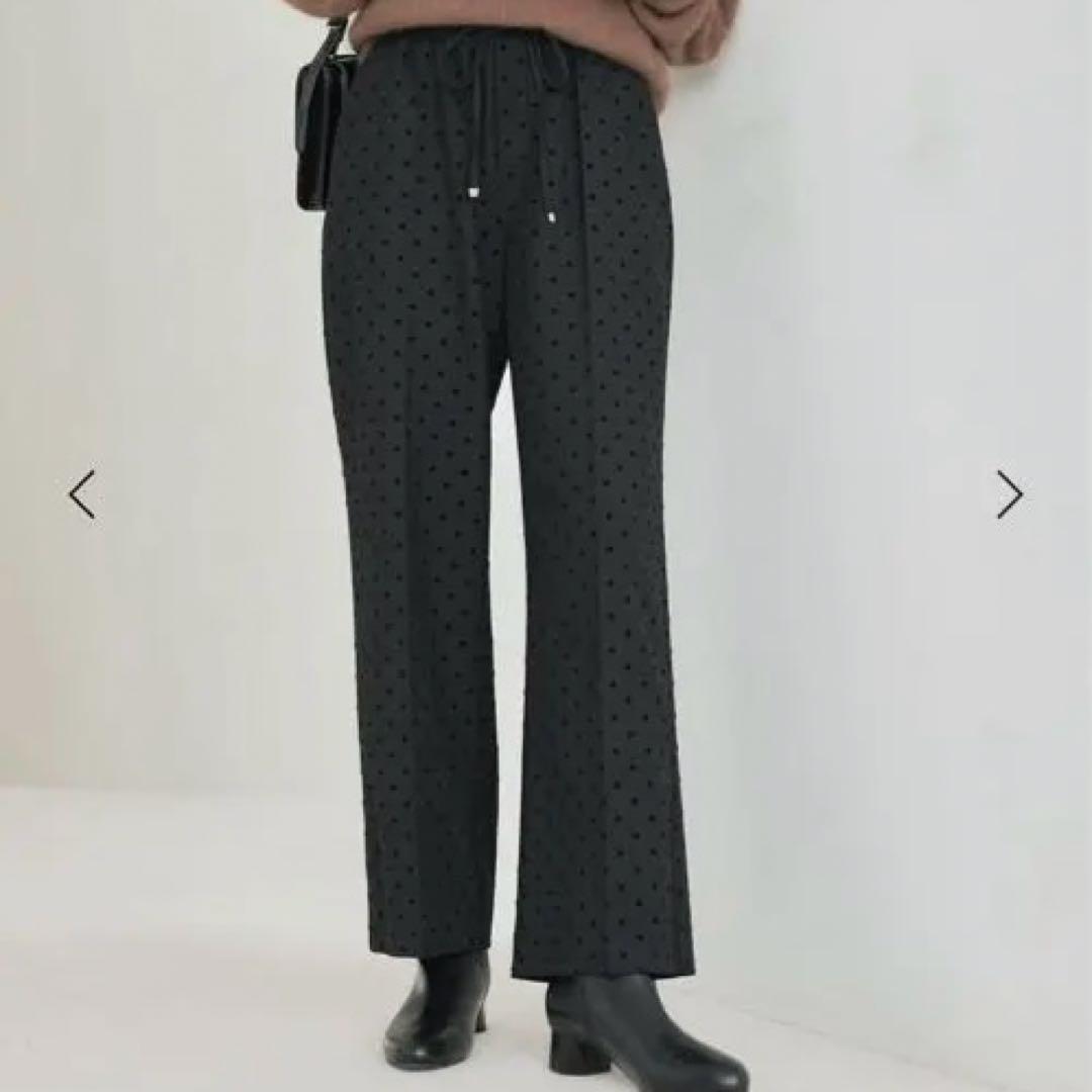 フロッキードットニーハイフレアパンツ