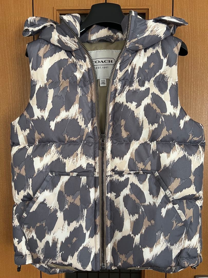 COACH アニマルプリント ダウンベスト XS