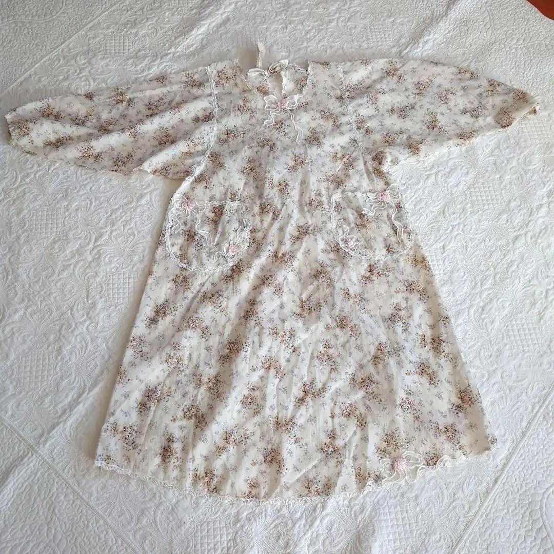 サエラ アキアカネ 割烹着