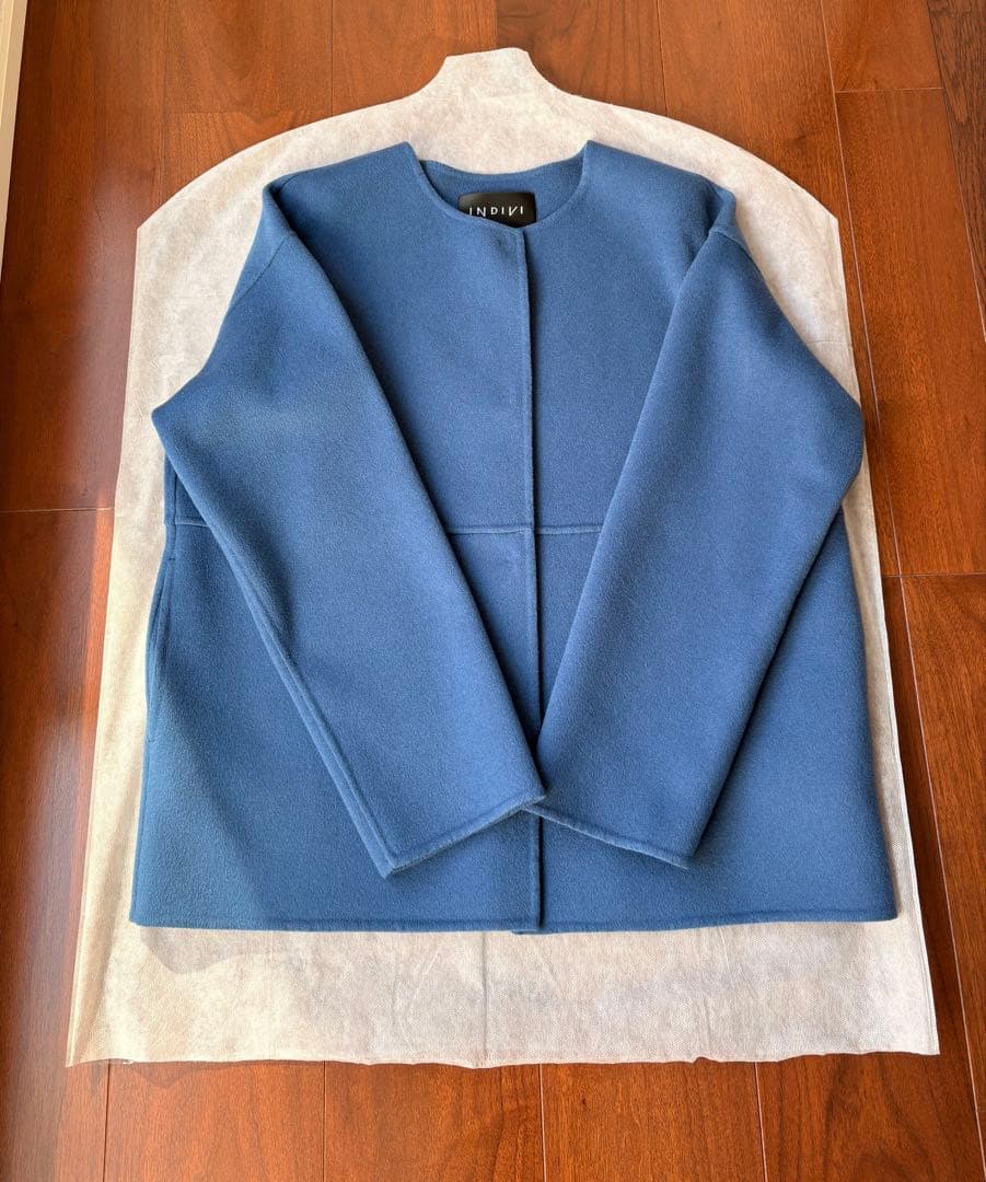 INDIVI ノーカラーリバーショートコート