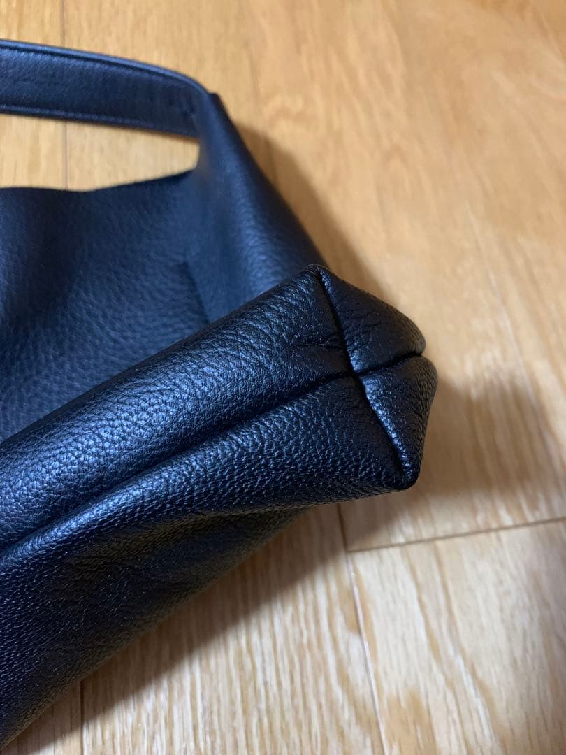 ATELIER 4.5 黒 レザー ショルダーバッグ