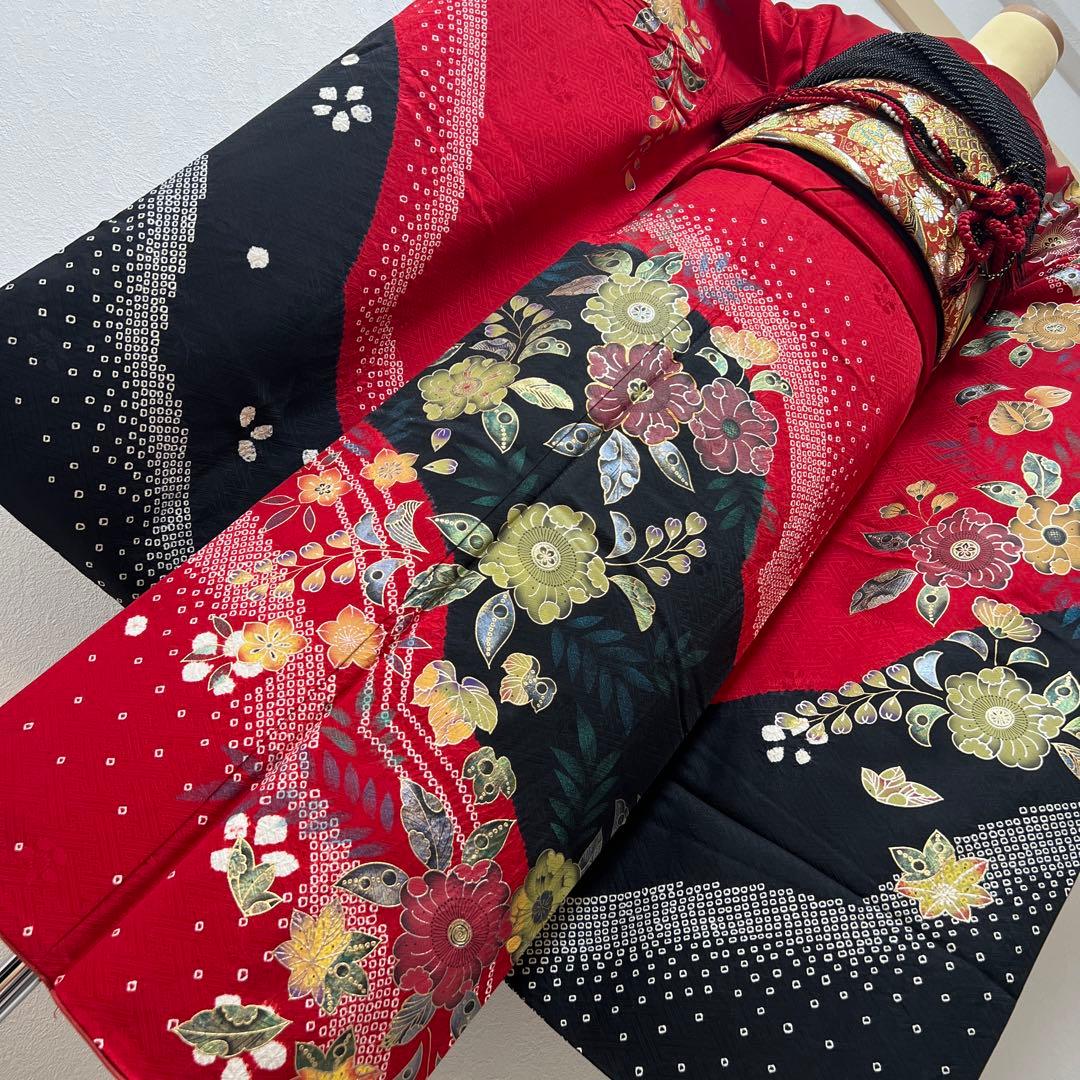 341 振袖フルセット 正絹 赤 黒 金 絞り 辻が花 金彩 駒刺繍 染め分け