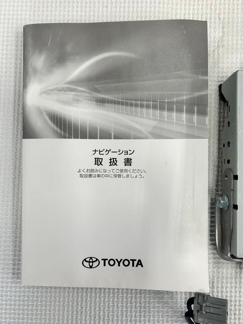 トヨタ　エントリーナビキット　86007-52010 配線キット有