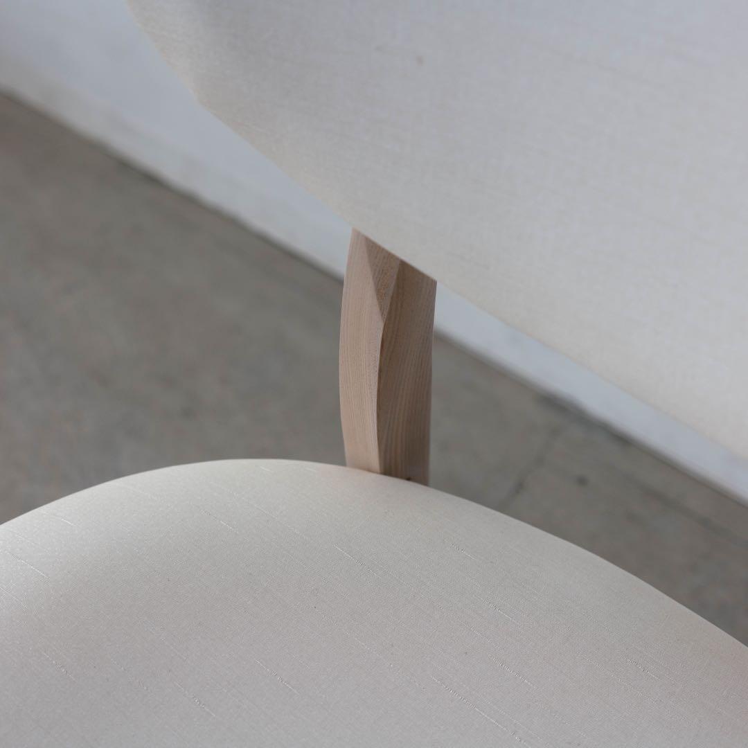 くろ　ダイニングチェア アッシュ材　ホワイトウォッシュ色