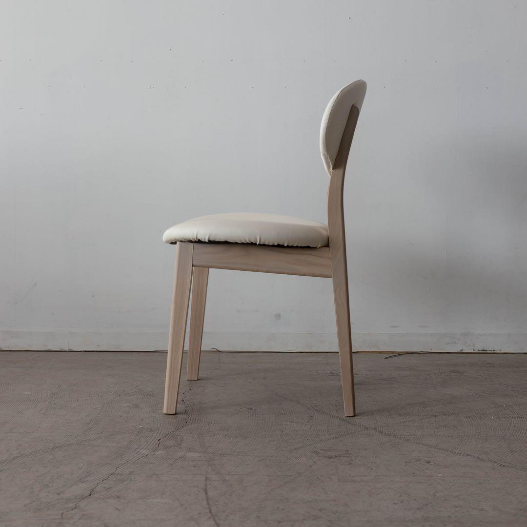 くろ　ダイニングチェア アッシュ材　ホワイトウォッシュ色