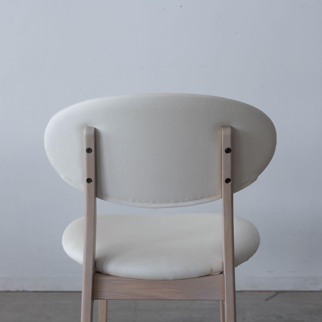 くろ　ダイニングチェア アッシュ材　ホワイトウォッシュ色