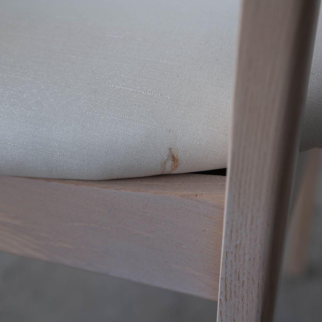 くろ　ダイニングチェア アッシュ材　ホワイトウォッシュ色