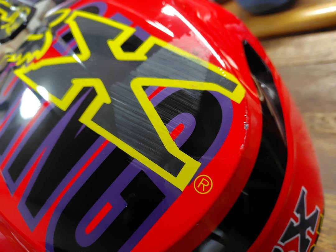 （XL61〜62cm）FOX V1 ヘルメット　バーブドワイヤー 傷あり