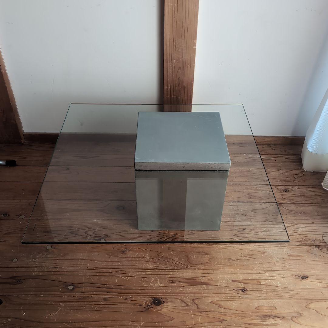 モーダエンカーサ　コーヒーテーブル　FLYING TABLE