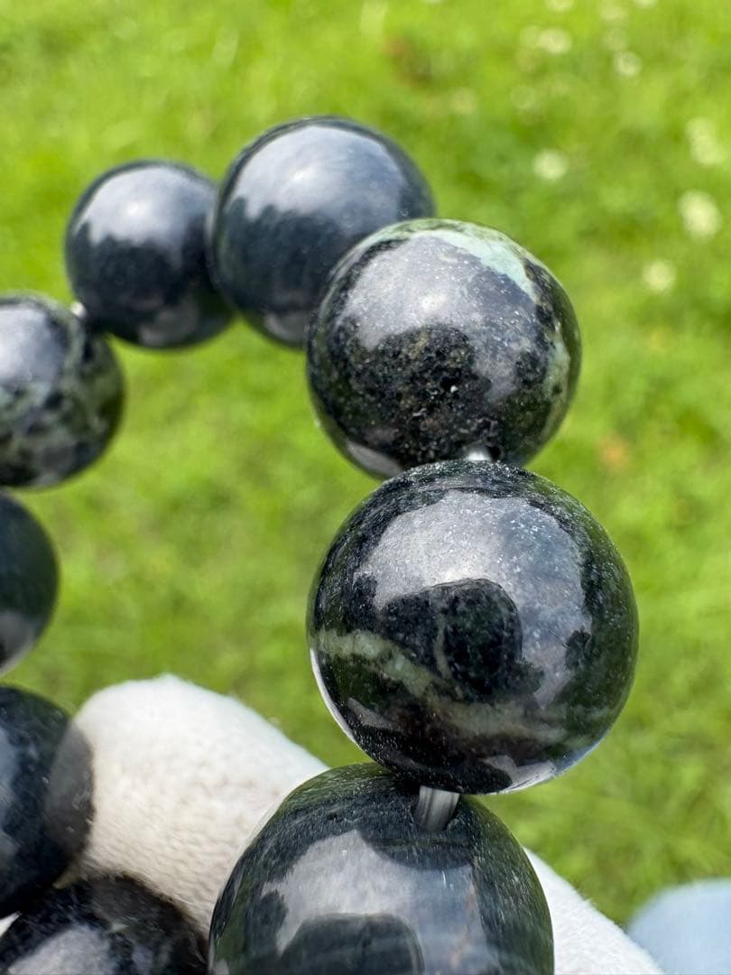 【匿名発送】希少 神居古潭（紺）ブレスレット