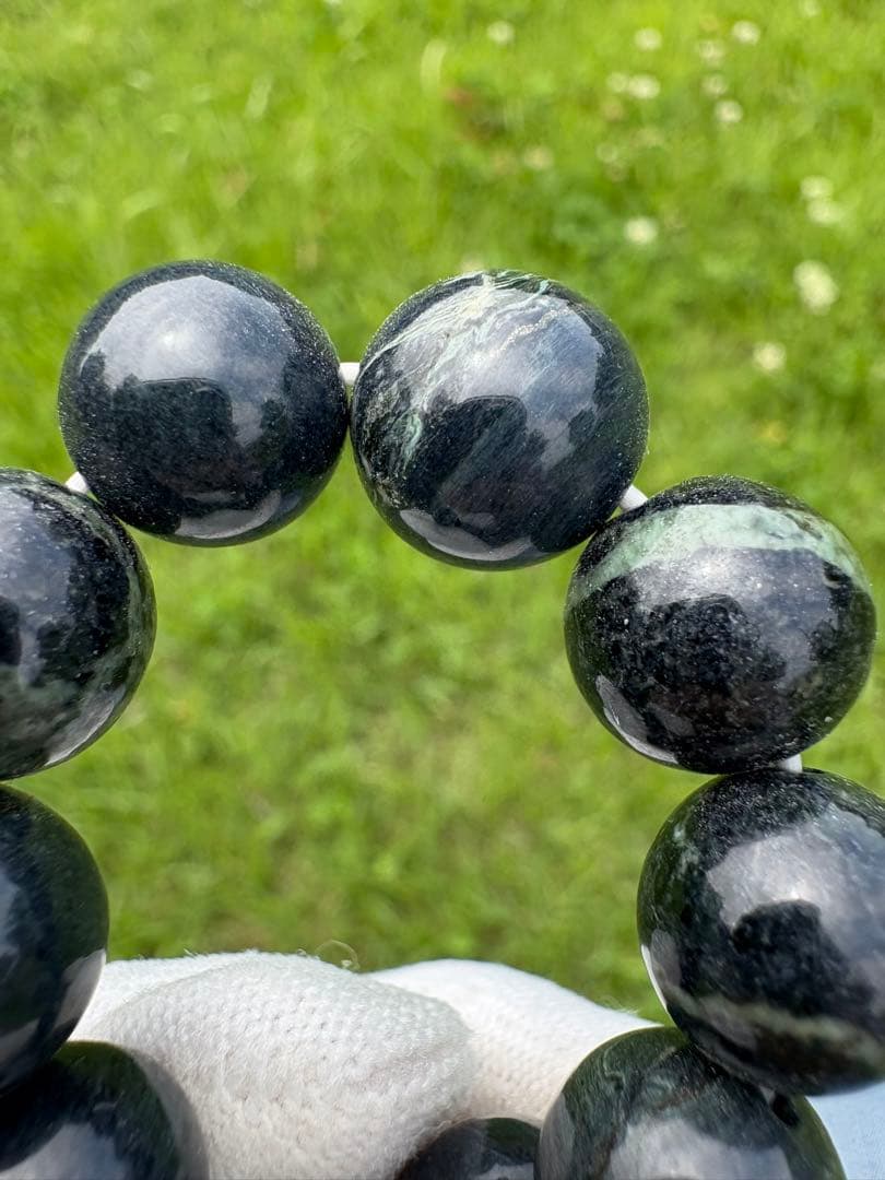 【匿名発送】希少 神居古潭（紺）ブレスレット