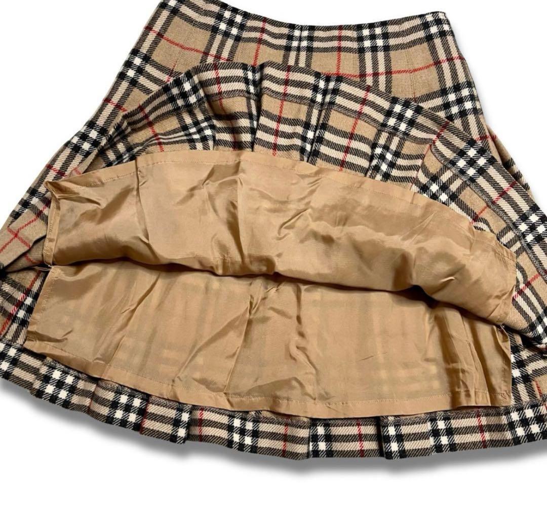 Burberry チェック柄 プリーツスカート