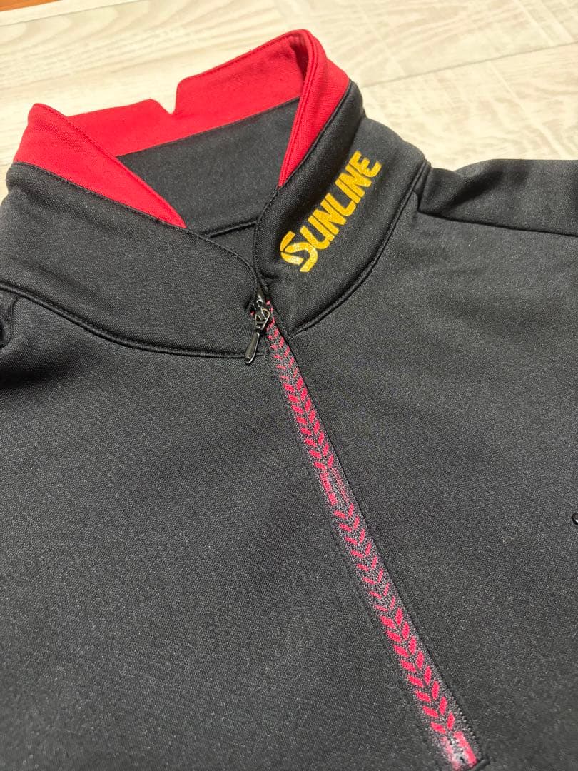 サンライン　ジップアップシャツ　Mサイズ