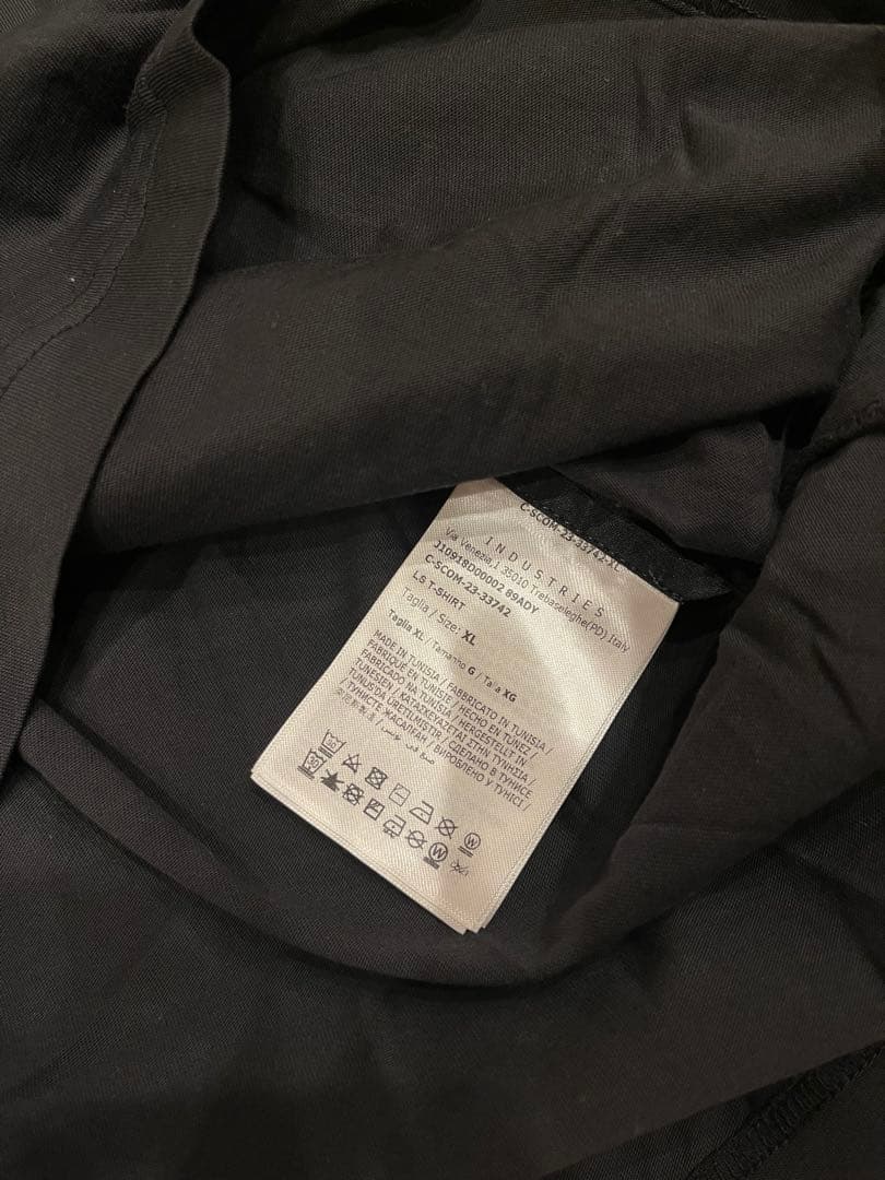 モンクレール　黒 長袖カットソー