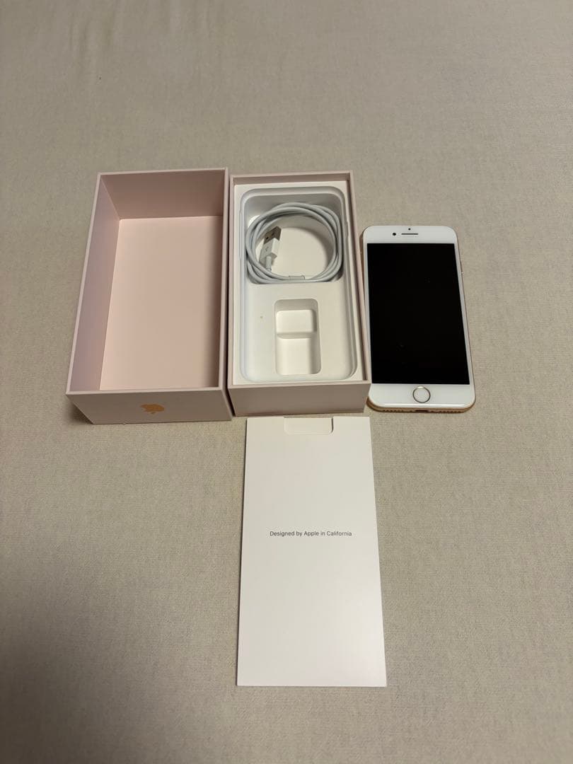 iPhone8 ゴールド　64GB SIMフリー　本体、箱、充電ケーブルあり