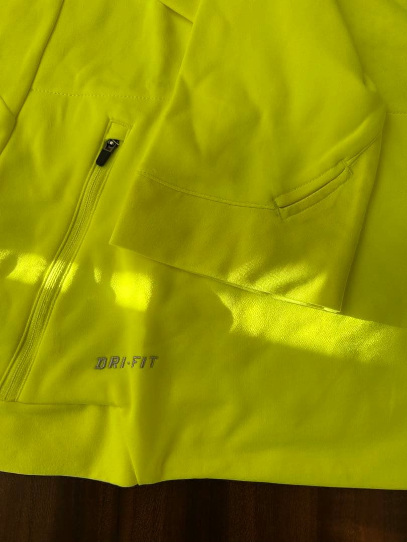 ブラジル代表　TRウエア　蛍光イエロー　US-M 新品