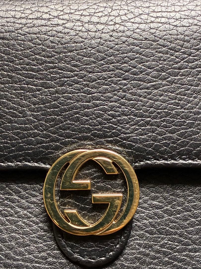 GUCCI ブラックレザー ショルダーバッグ　グッチ チェーンウォレット　財布