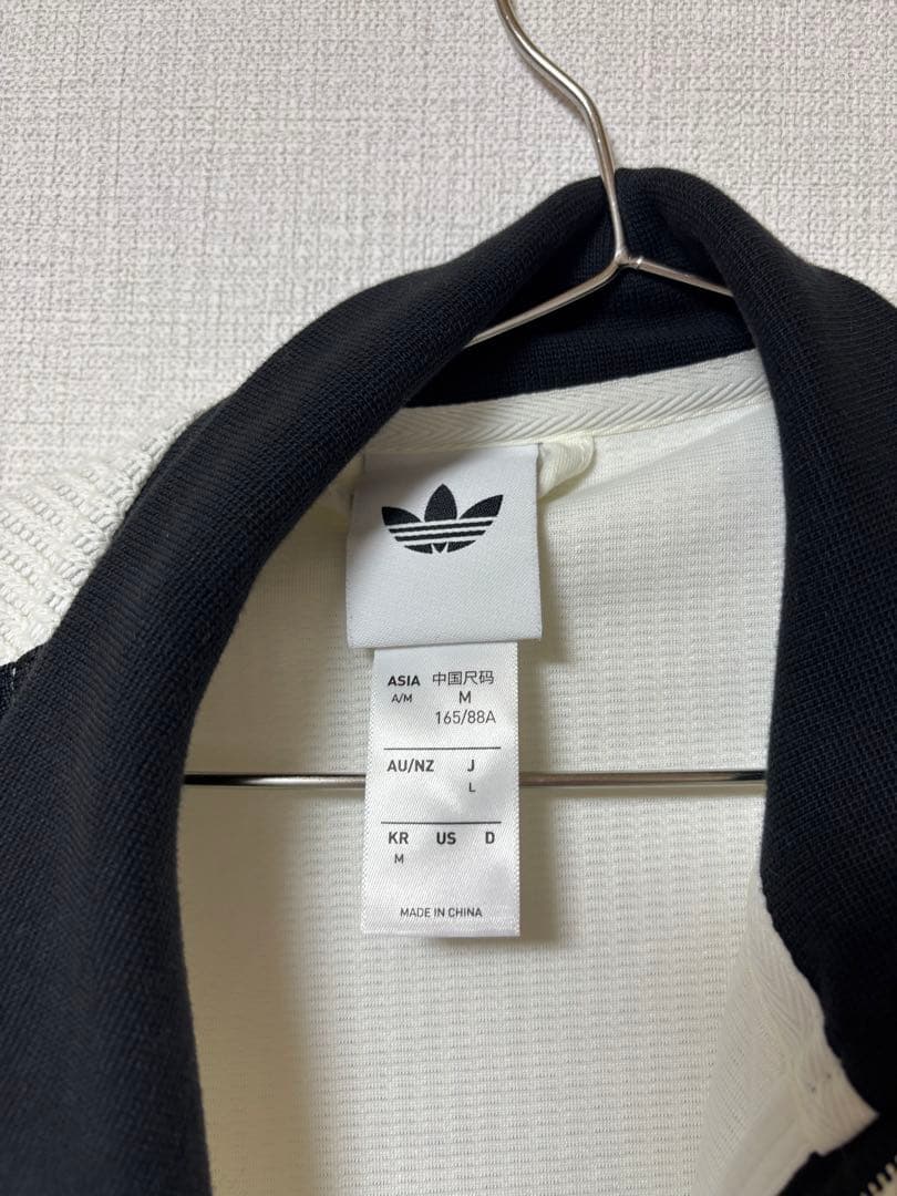 adidas ニット　トラックジャケット