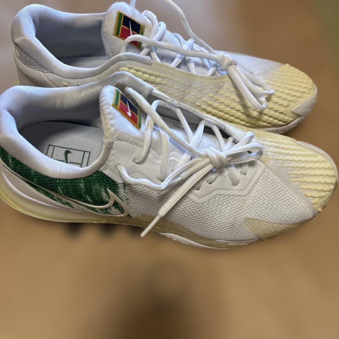 ナイキ テニス シューズ ナダル