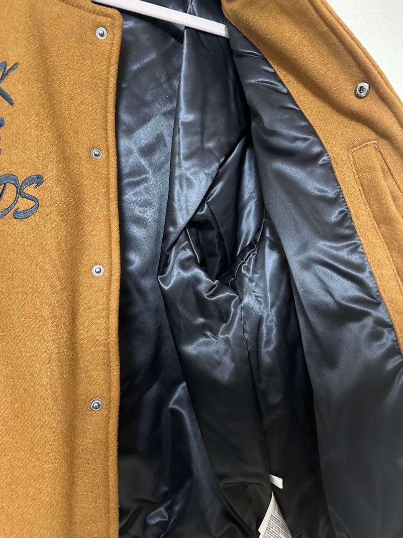 Carhartt WIP スタジャン ブラウン