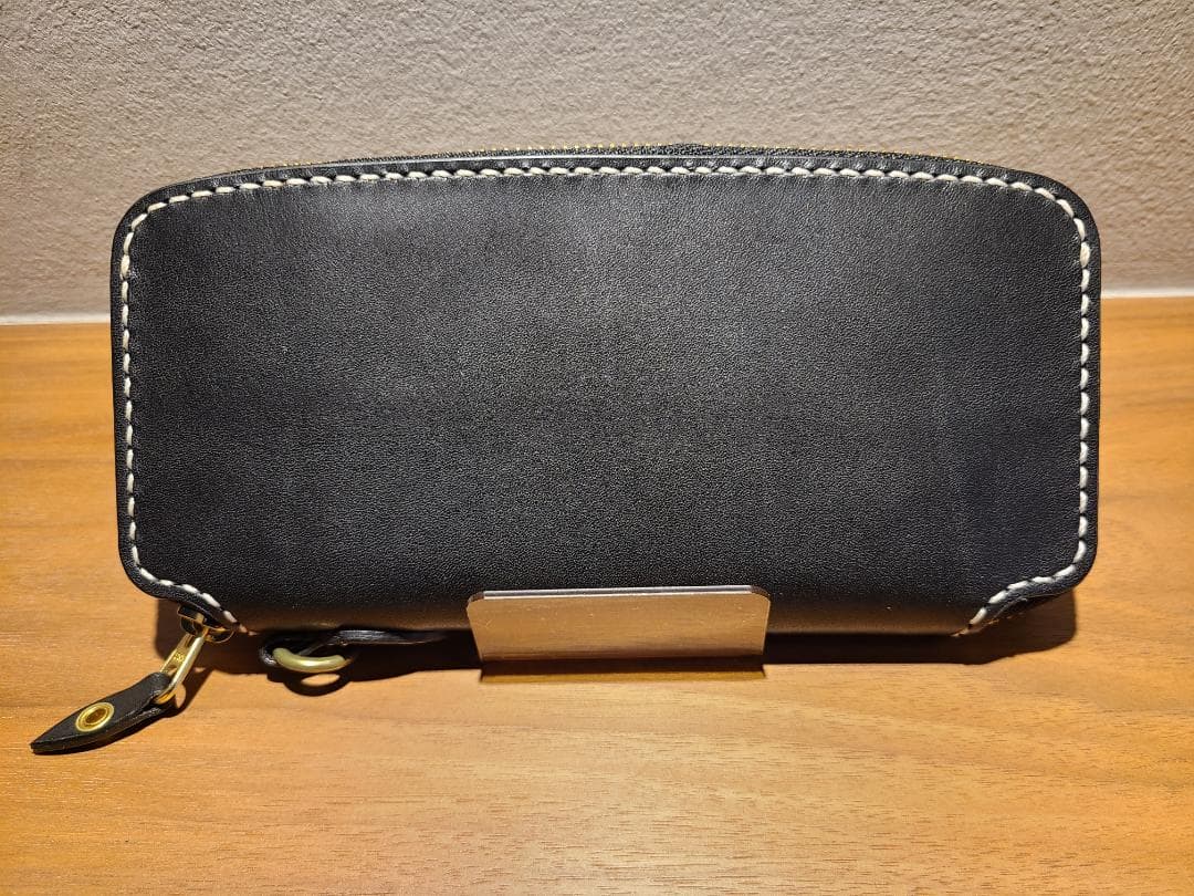 栃木レザー　ラウンドジップロングウォレット(ブラック)