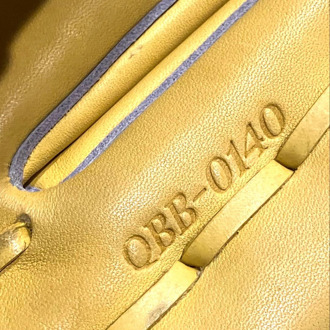 【極美品】アンダーアーマー　一般軟式　投手用