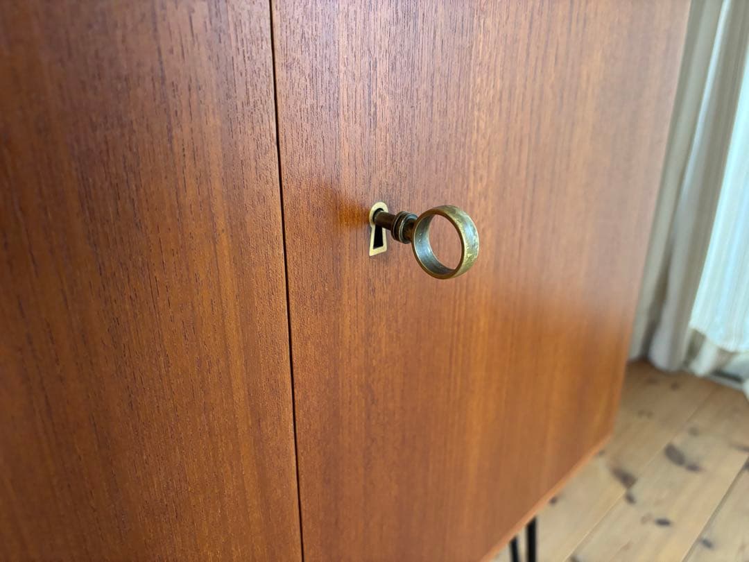 北欧ヴィンテージ　チーク　キャビネット