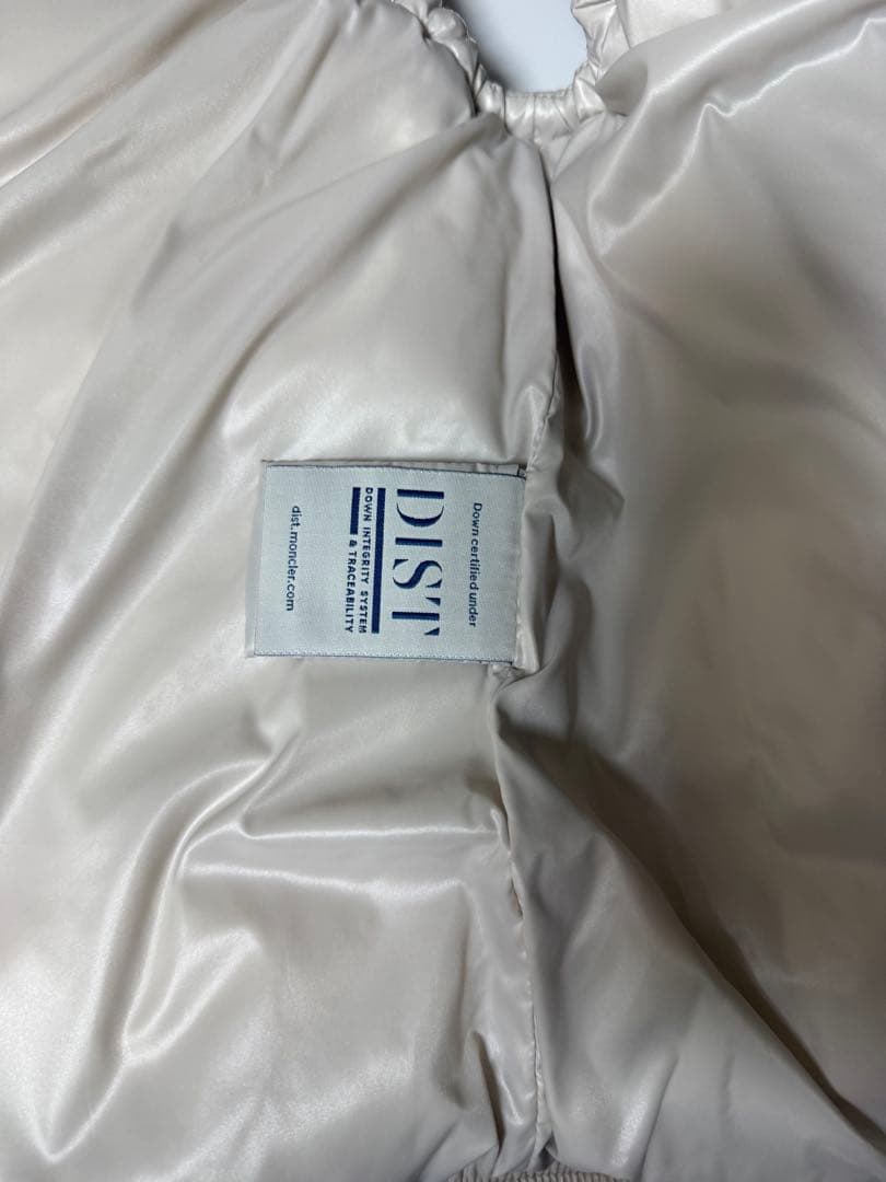 ¨*̮様 Moncler ダウンベスト フード付き