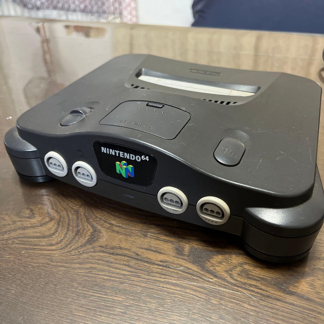 NINTENDO 64 コントローラー３つ　カセット9個