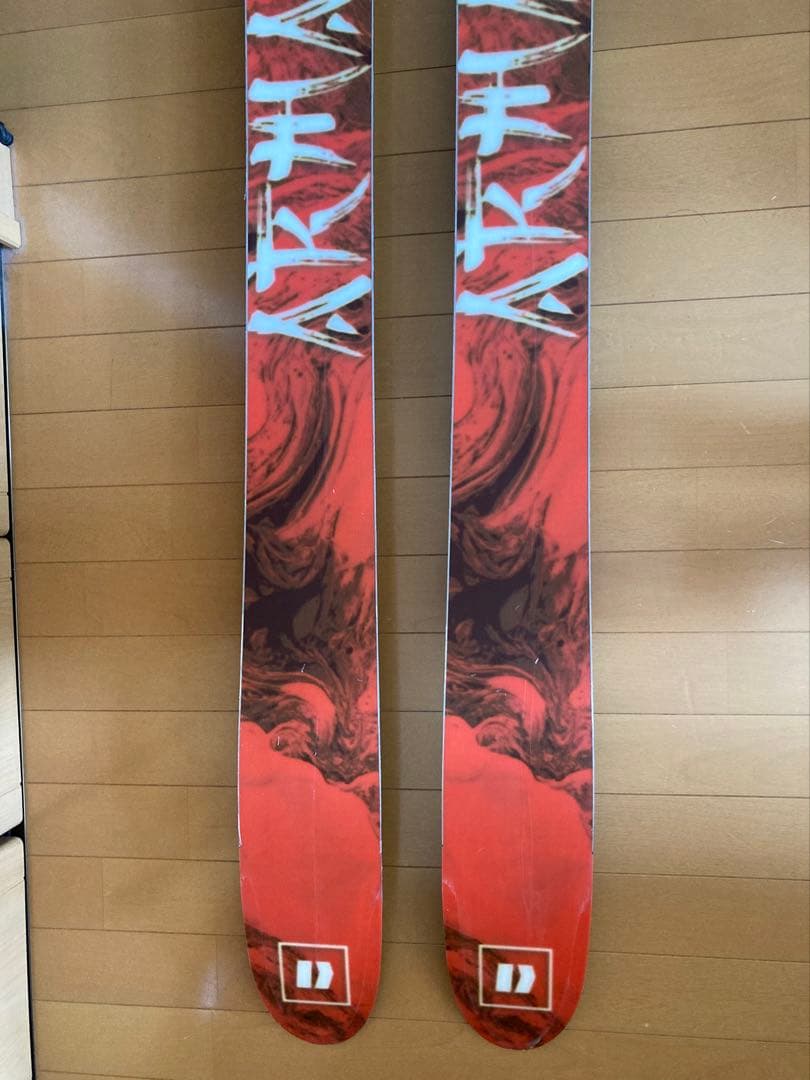 ARMADA WHITEWALKER 116（板とシール）